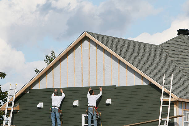 Professional Wood Siding technician working in Bayport, NY